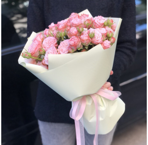 Bouquet of 9 roses Madame Bombastic 1 Flower delivery
