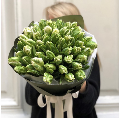 Букет 51 зелений тюльпан 3 доставка квітів