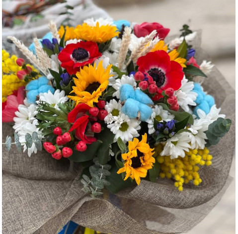 Bouquet Ukrainian 6 Flower delivery