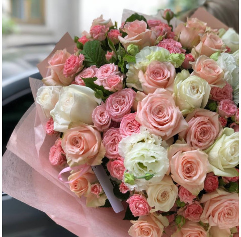 Букет Абрикосовий бренді 3 доставка квітів