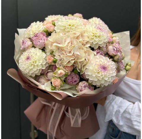 Букет Зефірна пудра 4 доставка квітів