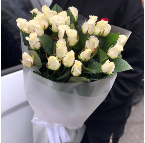 Bouquet of 27 roses Beluga 1 Flower delivery