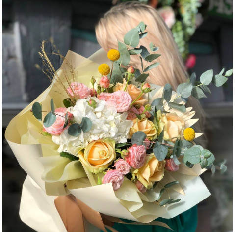 Букет Персиковий настрій 3 доставка квітів