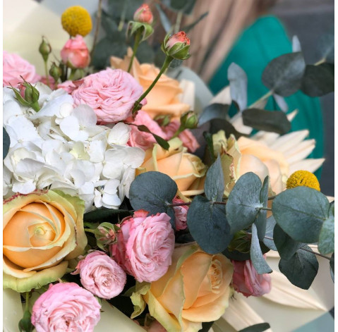 Букет Персиковий настрій 4 доставка квітів