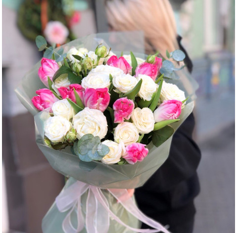 Bouquet of roses and tulips 1 Flower delivery