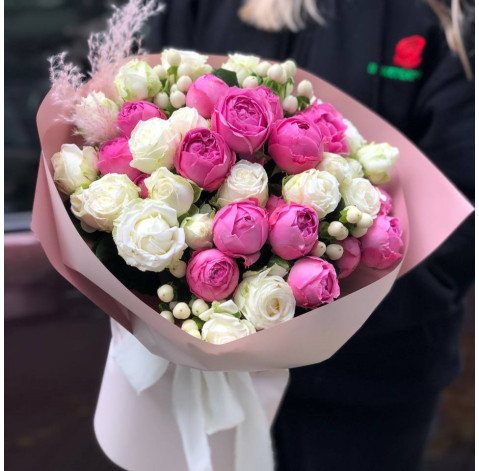 Bouquet Nicole 2 Flower delivery