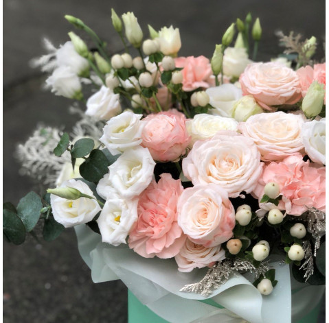 Квіткова композиція Історія кохання 4 доставка квітів