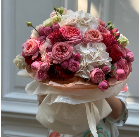 Букет Всесвіт 4 доставка квітів