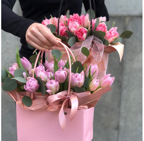 Flower arrangement 21 pink tulip 4 Flower delivery