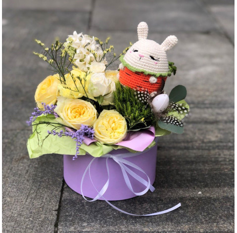 Flower Arrangement Easter Bunny 2 Flower delivery