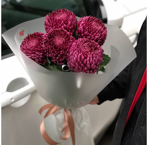 Bouquet of 5 chrysanthemums Bigudi 2 Flower delivery
