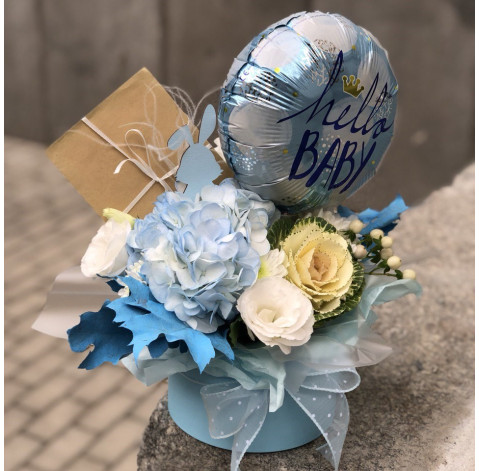 Квіткова композиція Hello Baby Boy 2 доставка квітів