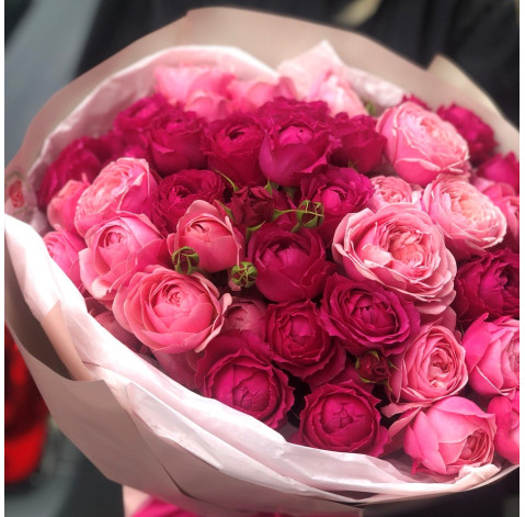 Букет 15 кущових троянд 3 доставка квітів