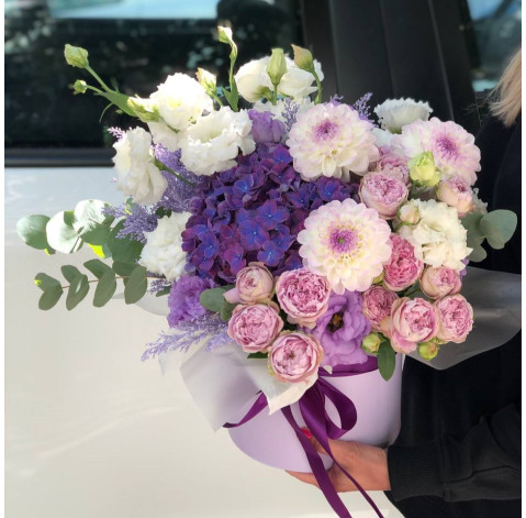 Квіткова композиція Чорниця 2 доставка квітів