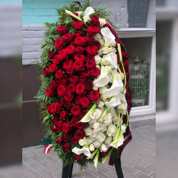 Які квіти принести на похорон?