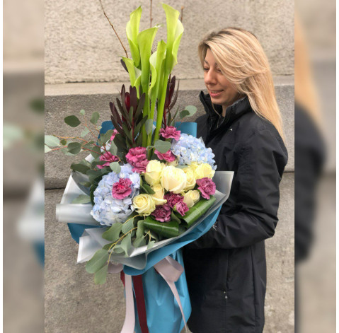 Букет Загадковий топаз 1 доставка квітів