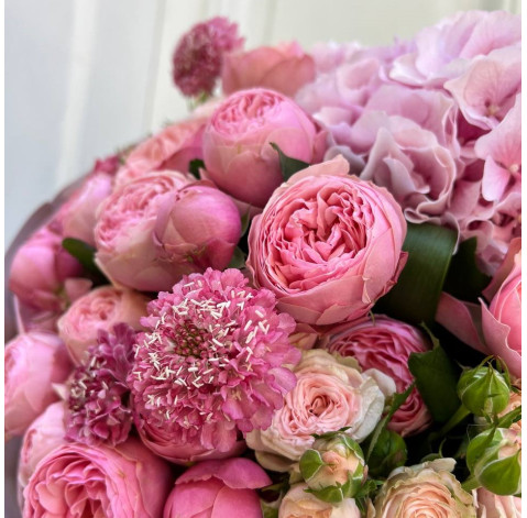 Букет Барбі 3 доставка квітів