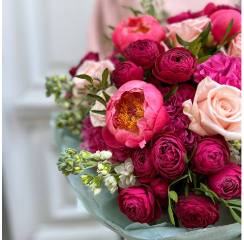 Букет Вона неперевершена! 3 доставка квітів