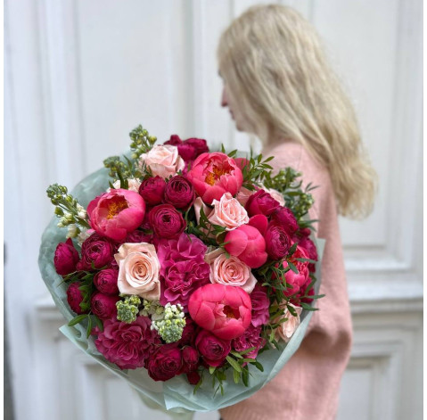 Bouquet She is gorgeous! 1 Flower delivery