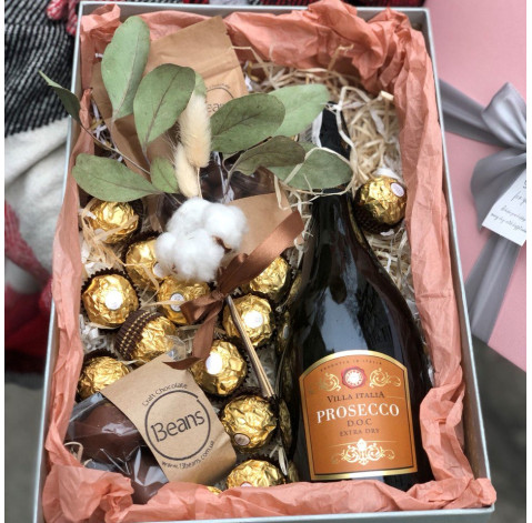 Подарунковий бокс 2 доставка квітів