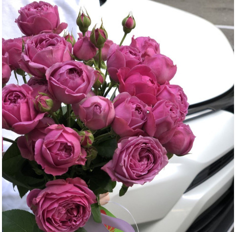 Букет 5 троянд Місті Баблс 3 доставка квітів