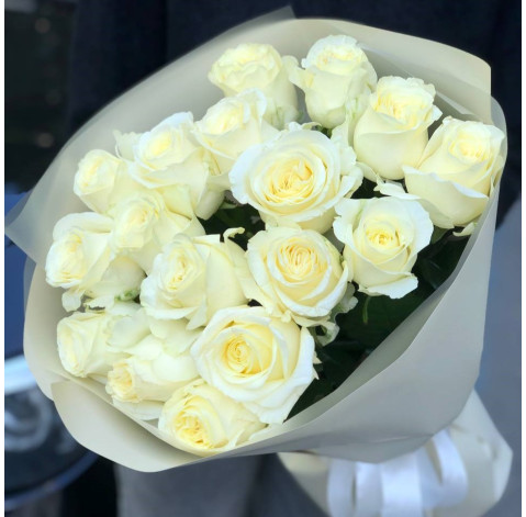 Букет 17 троянд Іванна 3 доставка квітів