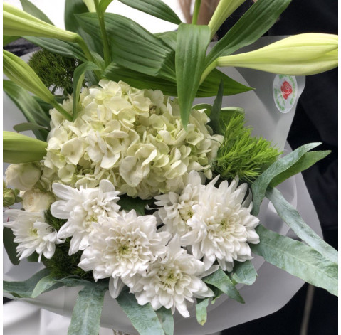 Букет Зелені іскри 3 доставка квітів