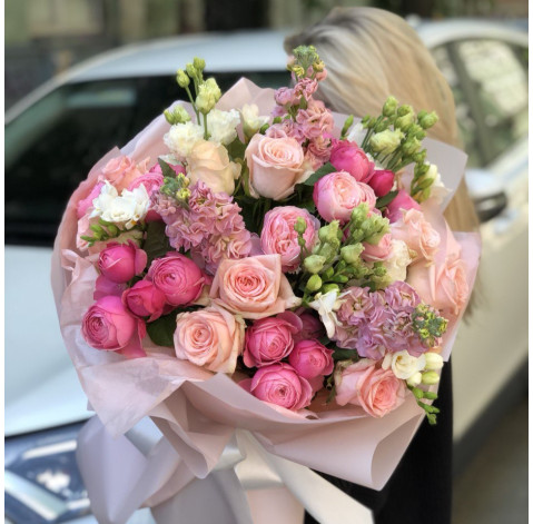 Bouquet Delightful 1 Flower delivery