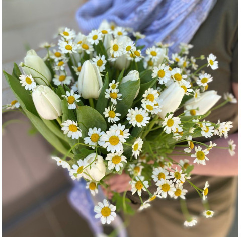 Букет Тюльпаны и ромашки 3 доставка цветов