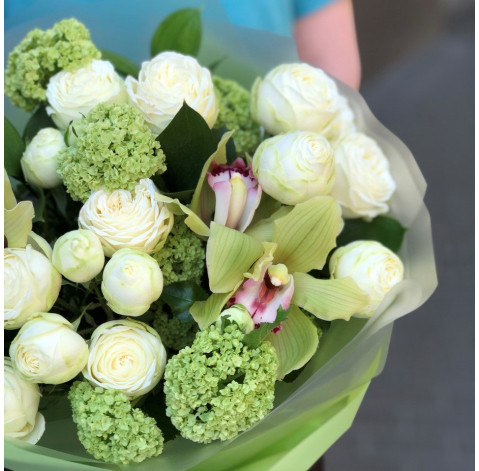 Букет Зелена свіжість 4 доставка квітів