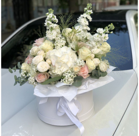 Квіткова композиція Перлина 2 доставка квітів