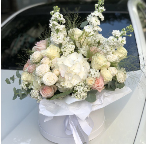 Квіткова композиція Перлина 3 доставка квітів