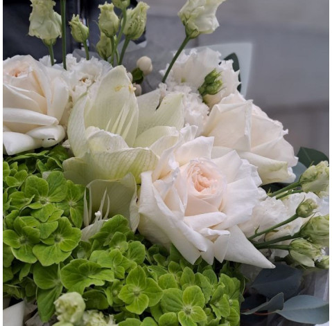 Букет Яблучний зефір 5 доставка квітів