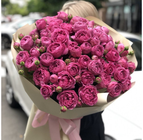 Букет 19 троянд Місті Баблс 2 доставка квітів