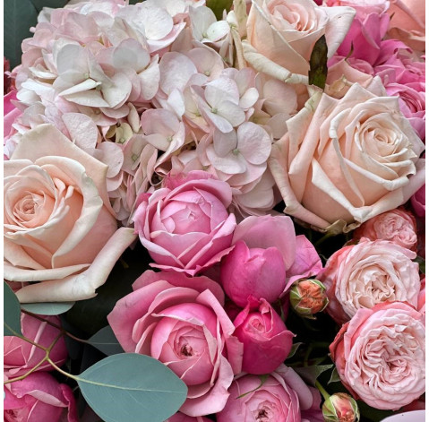 Букет Поцілунок ніжності 4 доставка квітів