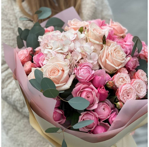 Букет Поцілунок ніжності 3 доставка квітів