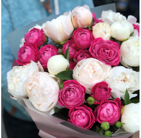 Букет Пионы и розы доставка цветов Букет Пионы и розы 4 доставка цветов