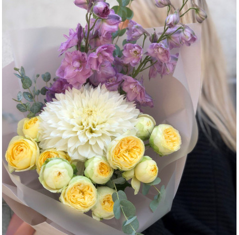 Букет Осінній шлейф 3 доставка квітів