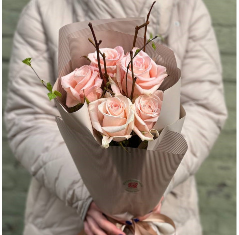 Букет 5 троянд Кімберлі 1 доставка квітів