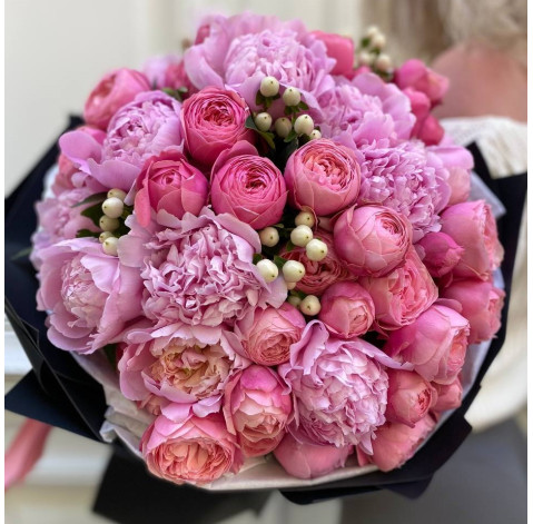 Букет Пионовое облако 3 доставка цветов