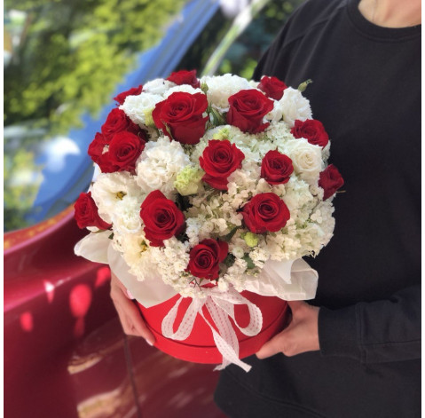 Flower arrangement Passion 1 Flower delivery